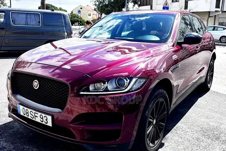 Jaguar F-Pace 2017 Rouge