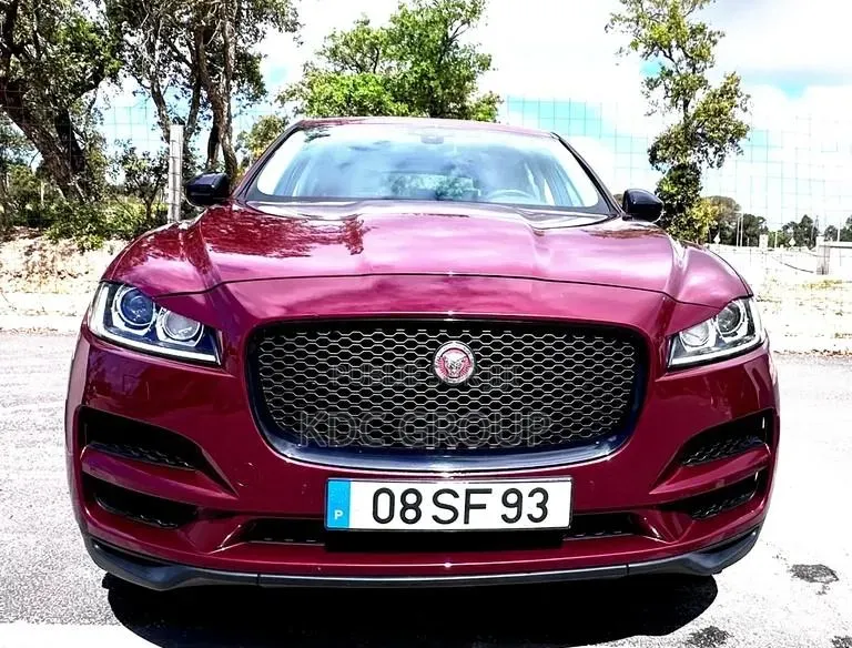 Jaguar F-Pace 2017 Rouge