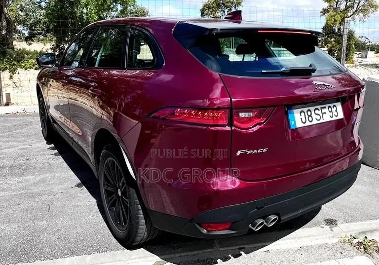 Jaguar F-Pace 2017 Rouge