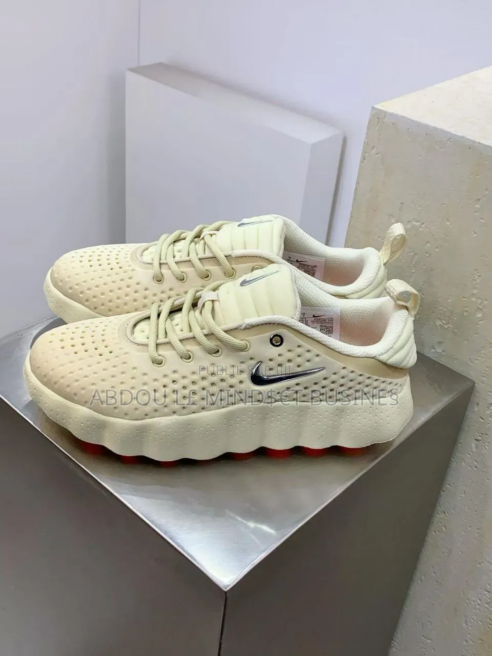 Nike Mind 002 Beige Disponible