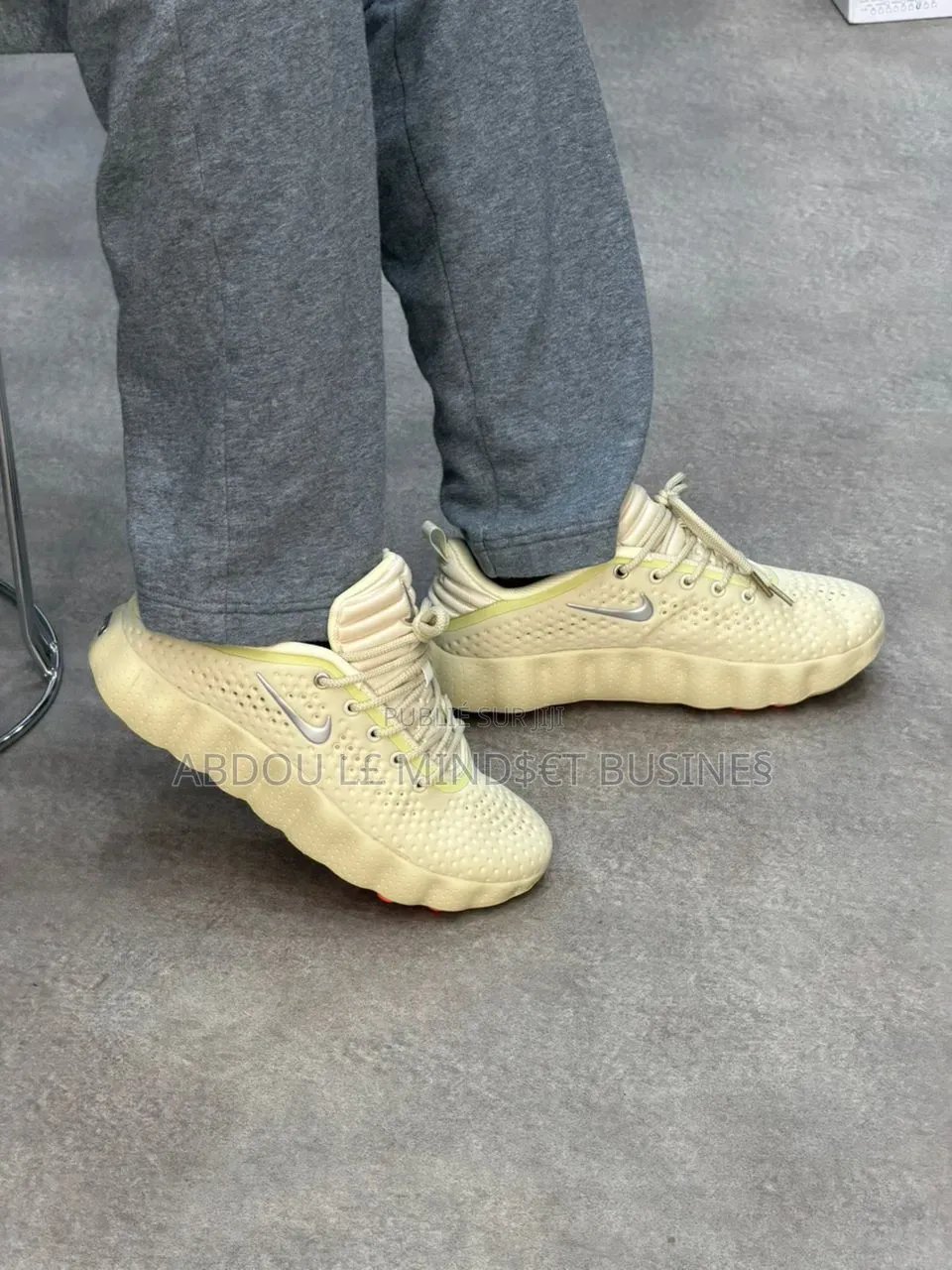 Nike Mind 002 Beige Disponible