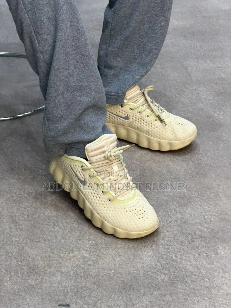 Nike Mind 002 Beige Disponible
