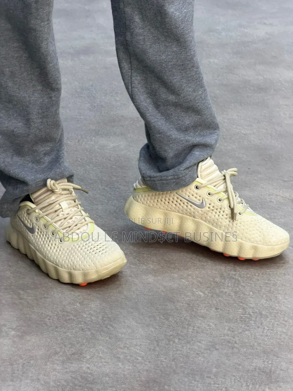 Nike Mind 002 Beige Disponible