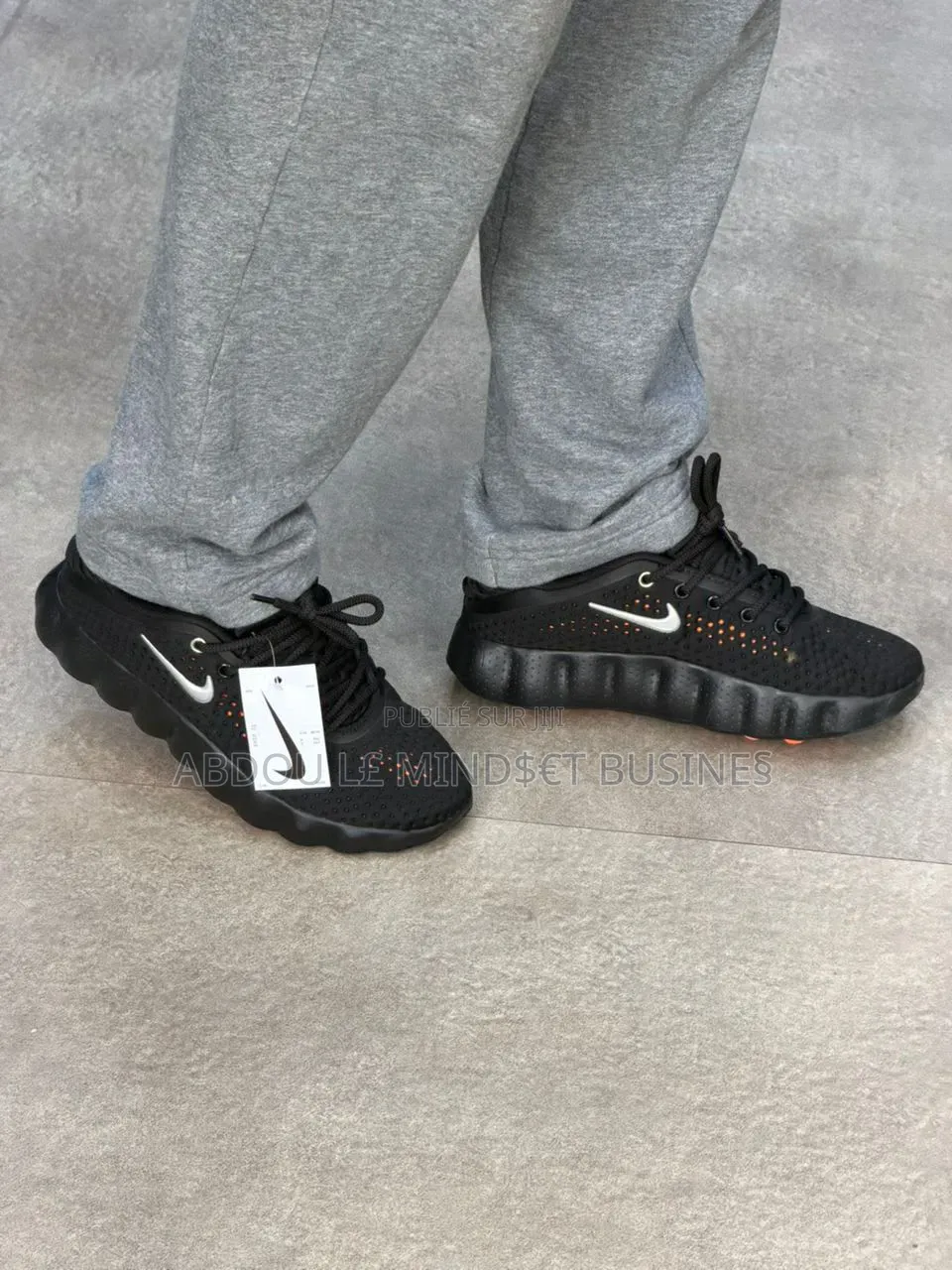 Nike Mind 002 Noir Disponible