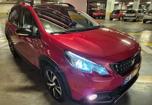 Peugeot 2008 2018 Rouge