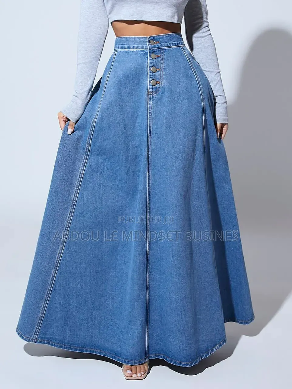 Jupes Jeans Très Shic Disponible