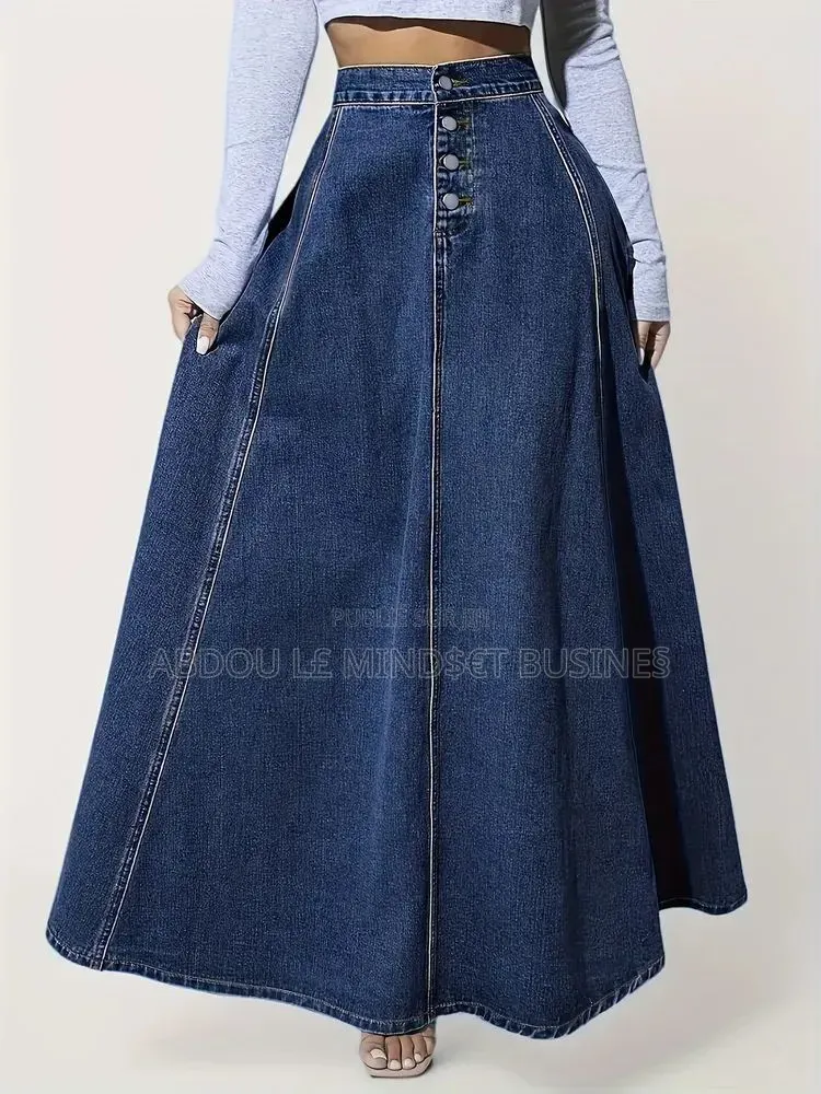 Jupes Jeans Très Shic Disponible
