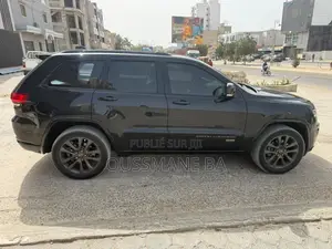 Jeep Grand Cherokee Laredo 4dr 4x4 2016 Noir