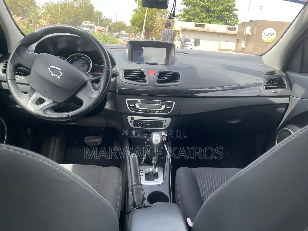 Renault Samsung SM6 2016 Gris
