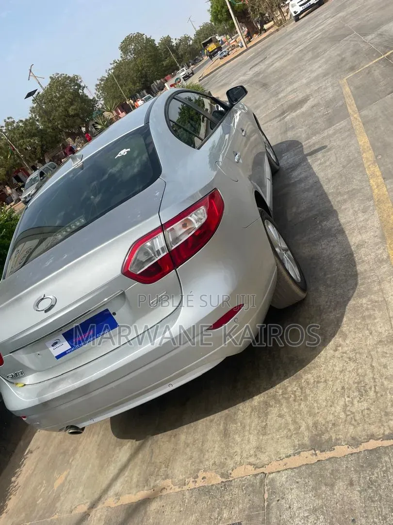 Renault Samsung SM6 2016 Gris