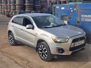 Mitsubishi RVR 2013 Gris