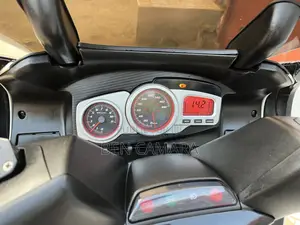 Nouveau Aprilia SR 2019 Bleu