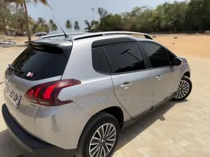 Peugeot 2008 1.6 BlueHD (100 Hp) 2016 Gris