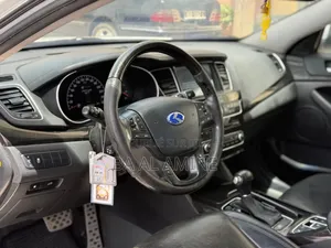 Kia K5 2014 Blanc