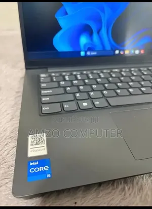 Ordinateur portable Lenovo V14 G4 IRU 8GB Intel Core i5 SSD 256GB