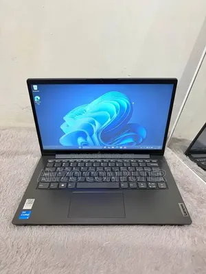 Ordinateur portable Lenovo V14 G4 IRU 8GB Intel Core i5 SSD 256GB