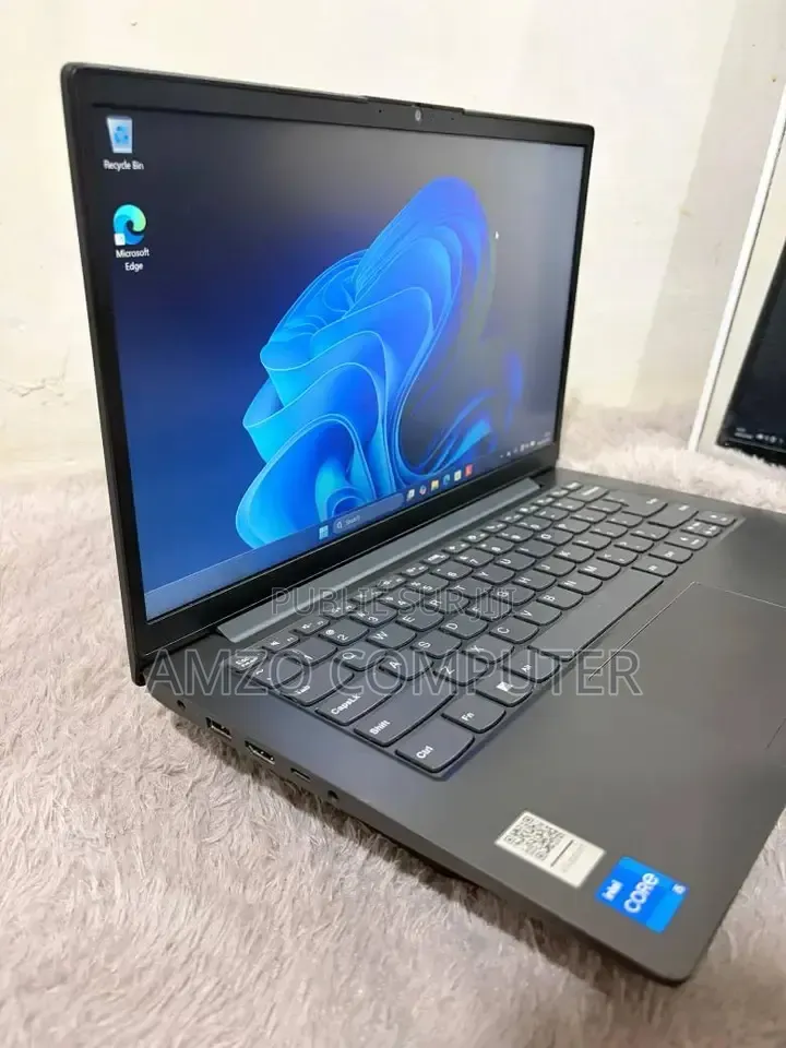 Ordinateur portable Lenovo V14 G4 IRU 8GB Intel Core i5 SSD 256GB