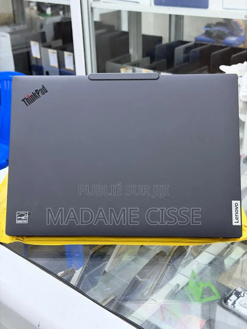 Nouveau Lenovo ThinkPad T14 16GB Intel Core Ultra 5 SSD 256GB