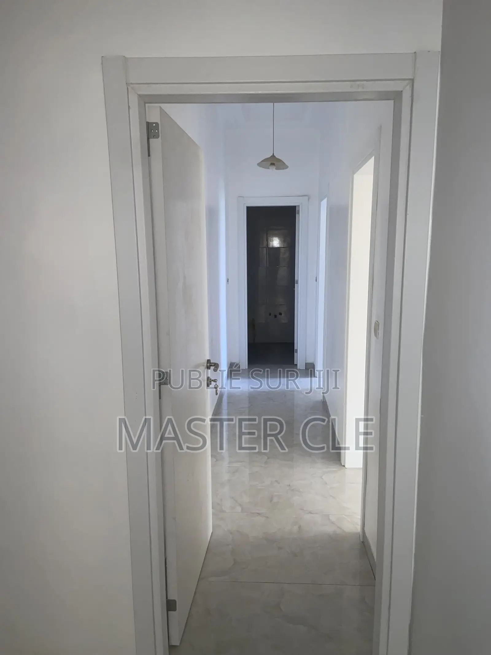 3chbre Appartement dans Ouakam à Louer