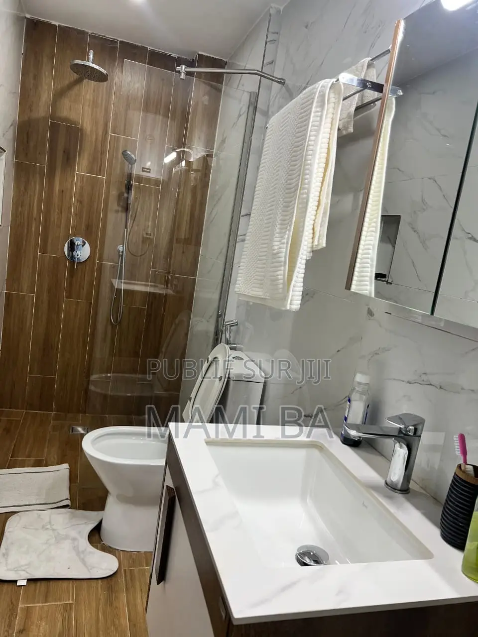 Meublé 2chbre Appartement dans Mamelle, Almadies à Louer