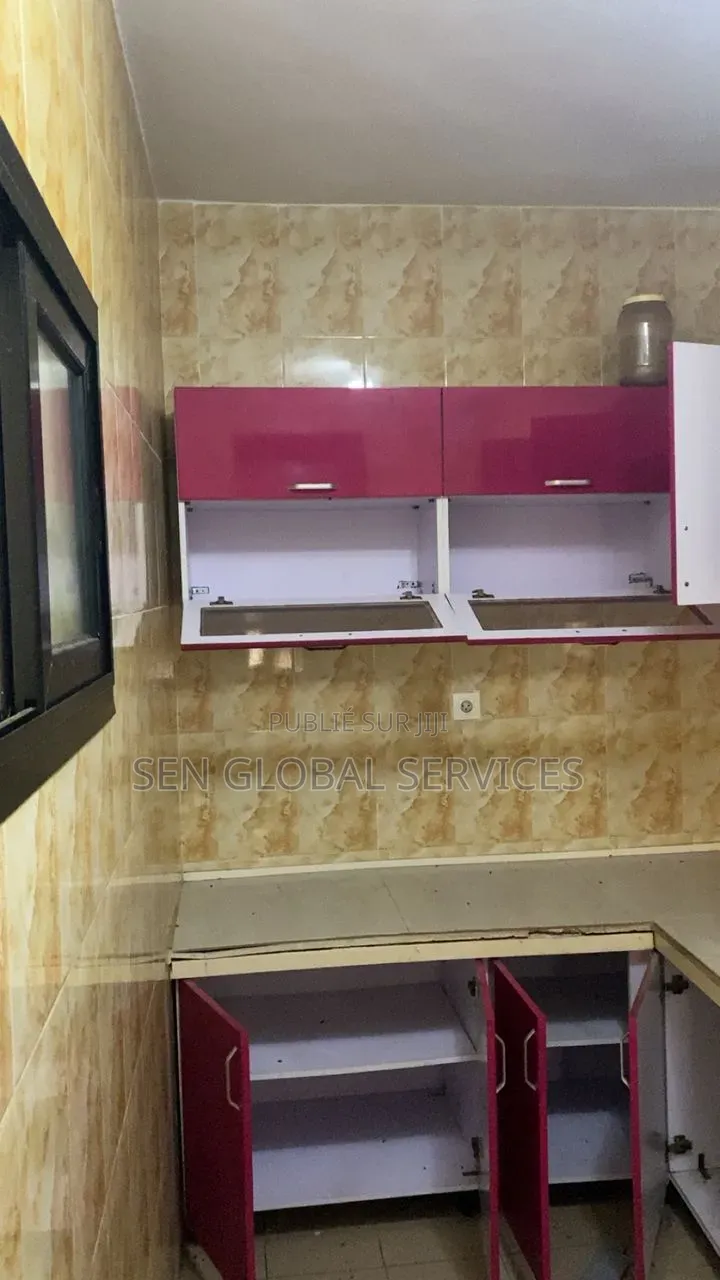 3chbre Appartement dans Fann-Point E-Amitié à Louer