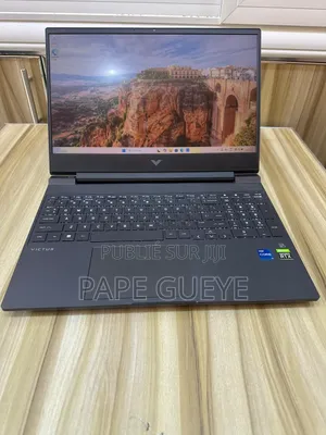 Ordinateur portable HP Victus 15 16GB Intel Core i7 SSD 512GB