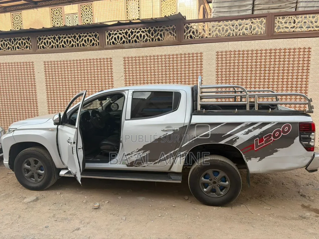 Mitsubishi L200 2021 Gris