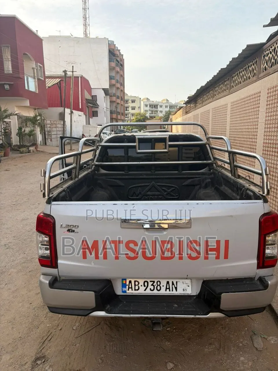 Mitsubishi L200 2021 Gris