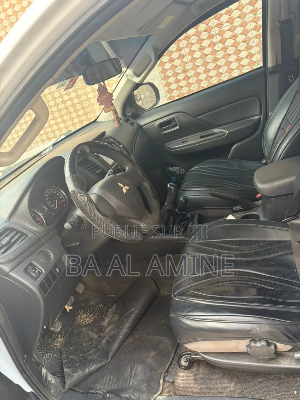 Mitsubishi L200 2021 Gris