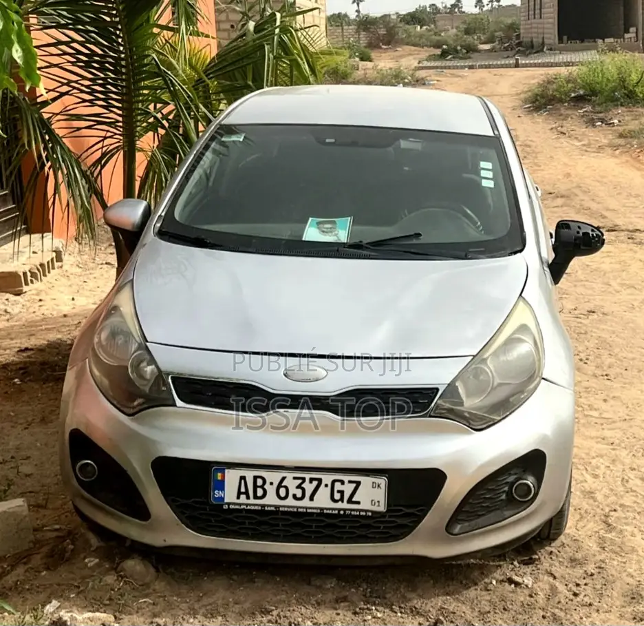 Kia Rio 2012 Gris