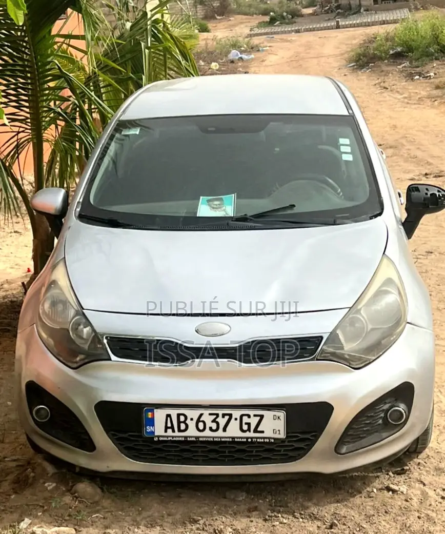 Kia Rio 2012 Gris