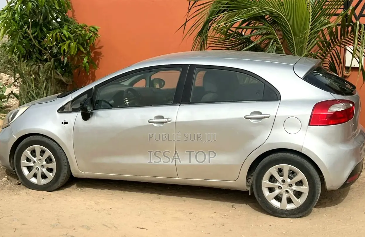 Kia Rio 2012 Gris