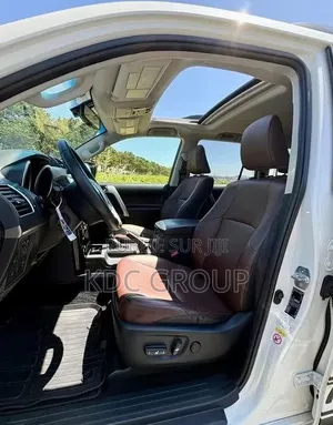 Toyota Land Cruiser Prado 2017 Blanc cassé