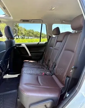 Toyota Land Cruiser Prado 2017 Blanc cassé