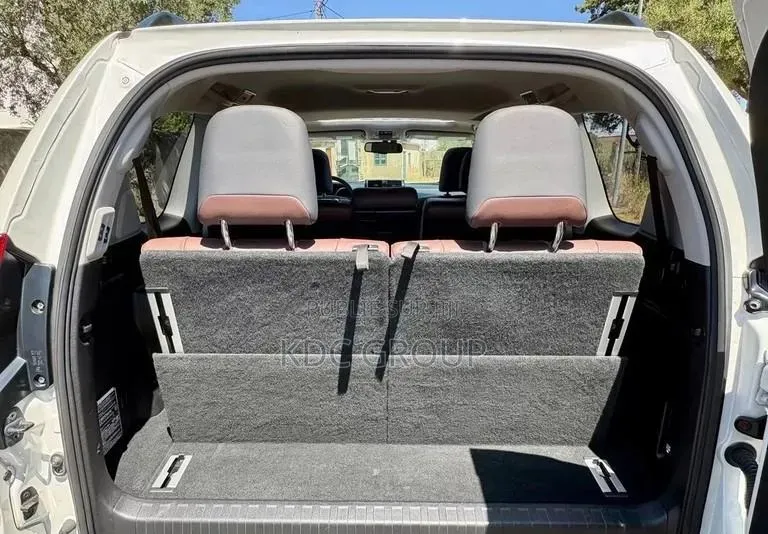 Toyota Land Cruiser Prado 2017 Blanc cassé