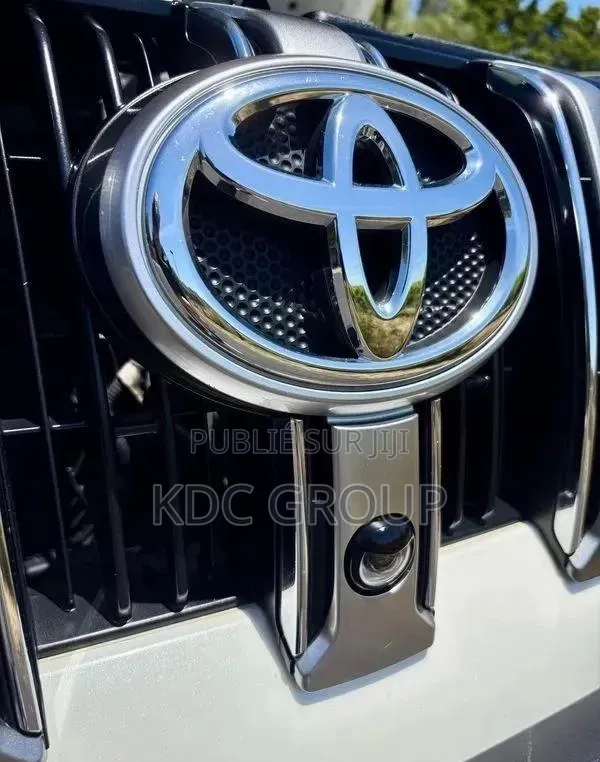 Toyota Land Cruiser Prado 2017 Blanc cassé