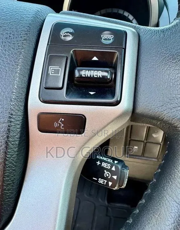 Toyota Land Cruiser Prado 2017 Blanc cassé