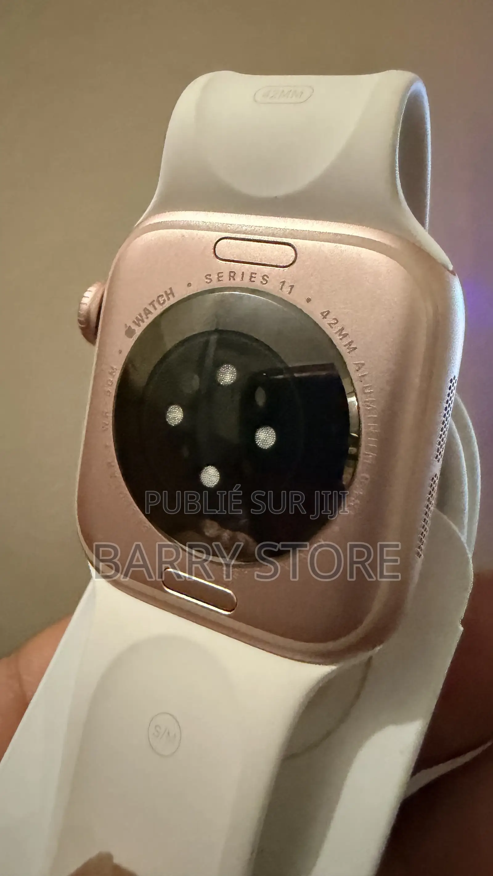Apple Watch Serie 11 - 42mm Avec Chargeur