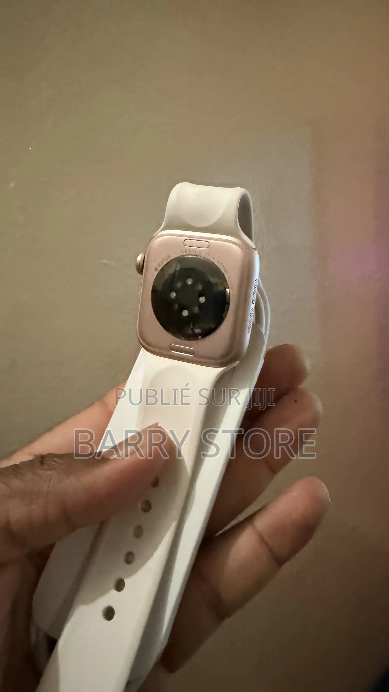 Apple Watch Serie 11 - 42mm Avec Chargeur