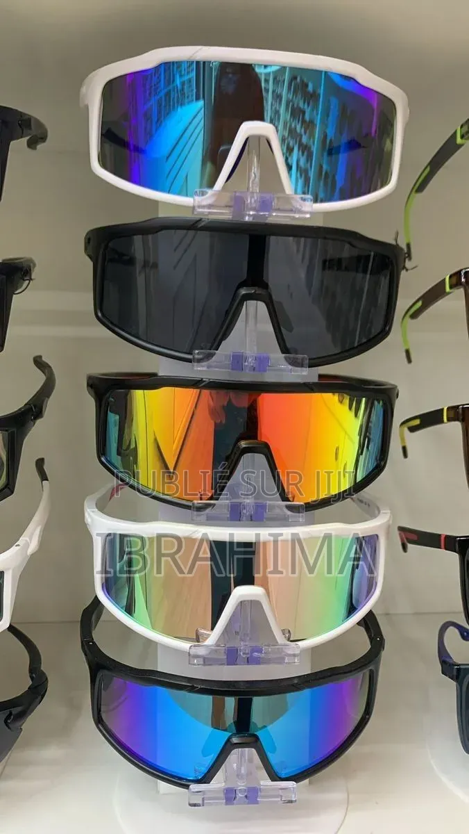 Tous Les Regards ?
Découvrez Nos Lunettes Premium