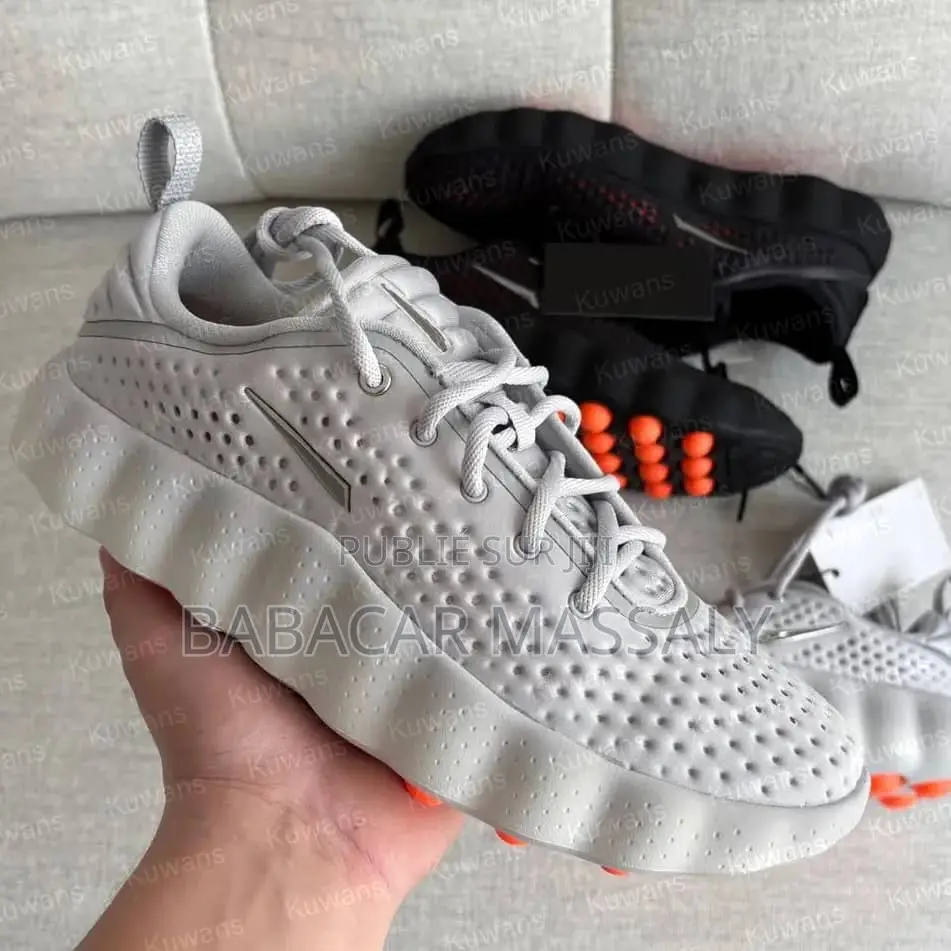 Nike Mind 02