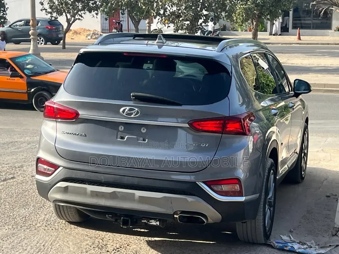 Hyundai Santa Fe 2019 Gris