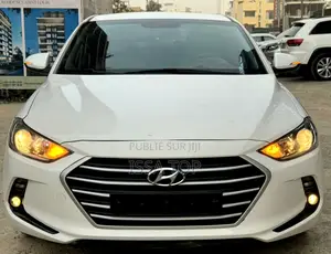 Hyundai Avante 2017 Blanc