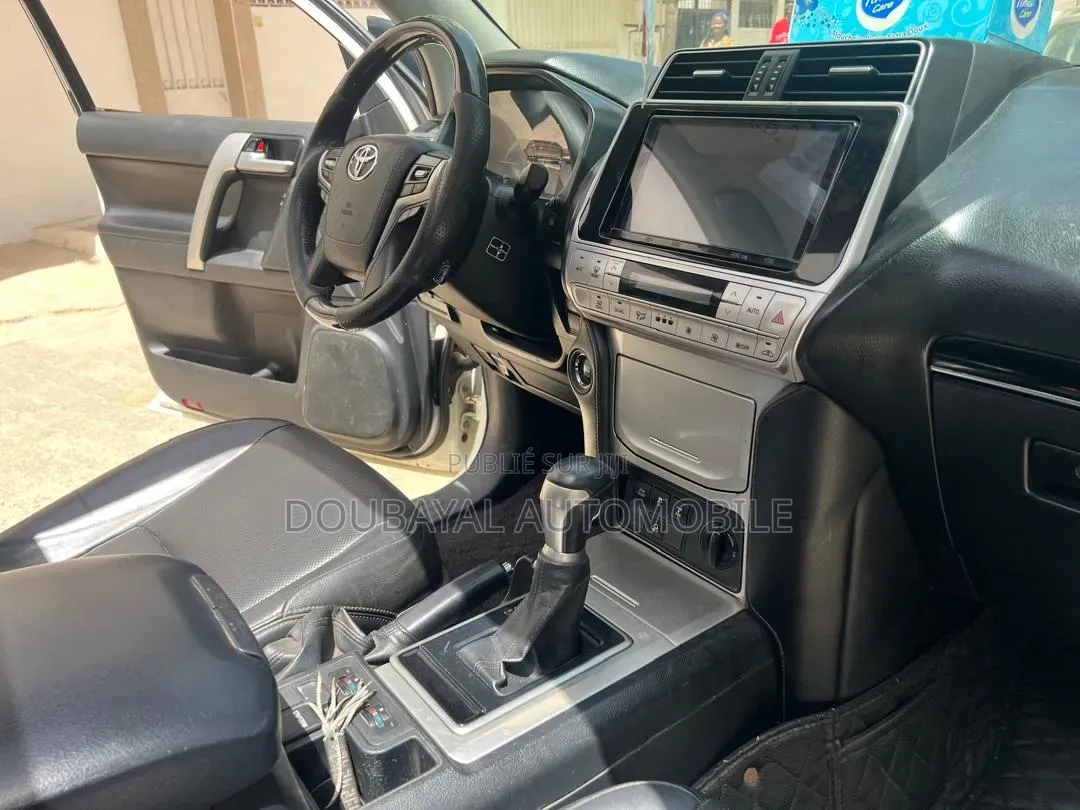 Toyota Land Cruiser Prado 2018 Blanc