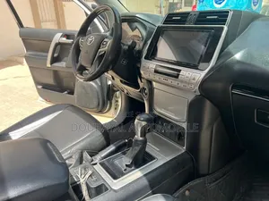 Toyota Land Cruiser Prado 2018 Blanc