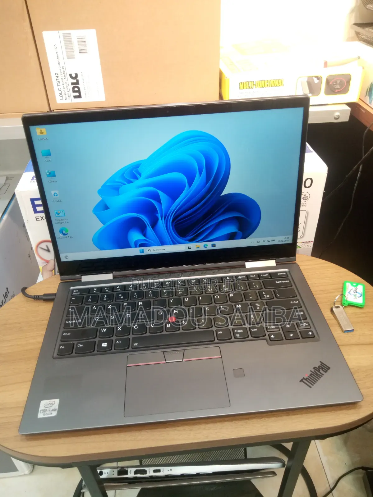 Nouveau Lenovo ThinkPad X1 Yoga 16GB Intel Core i7 SSD 512GB