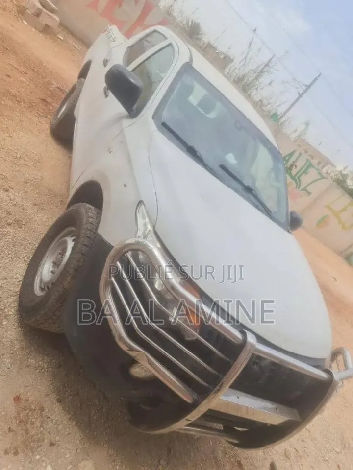 Mitsubishi L200 2019 Gris