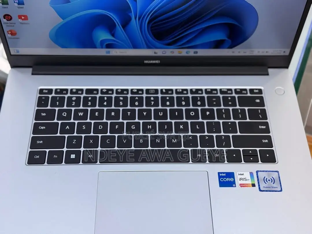 Nouveau Huawei Matebook D 15 8GB Intel Core i5 SSD 512GB