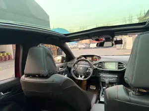 Peugeot 308 2017 Rouge