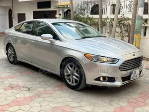 Ford Fusion 2015 Gris
